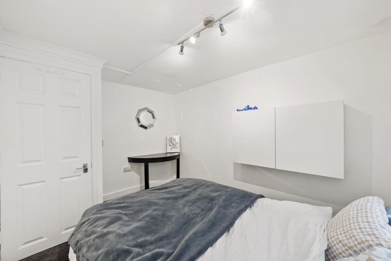 Modern One Bedroom Apartments In Hove Exterior foto